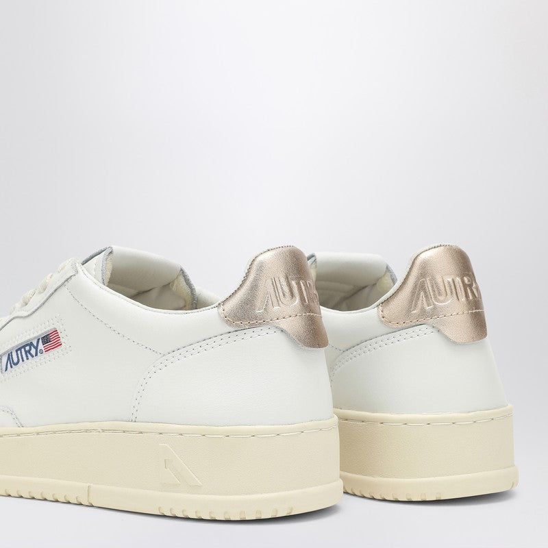 AUTRY Medalist white/gold leather trainer AULWLL06P_AUTRY-LL06