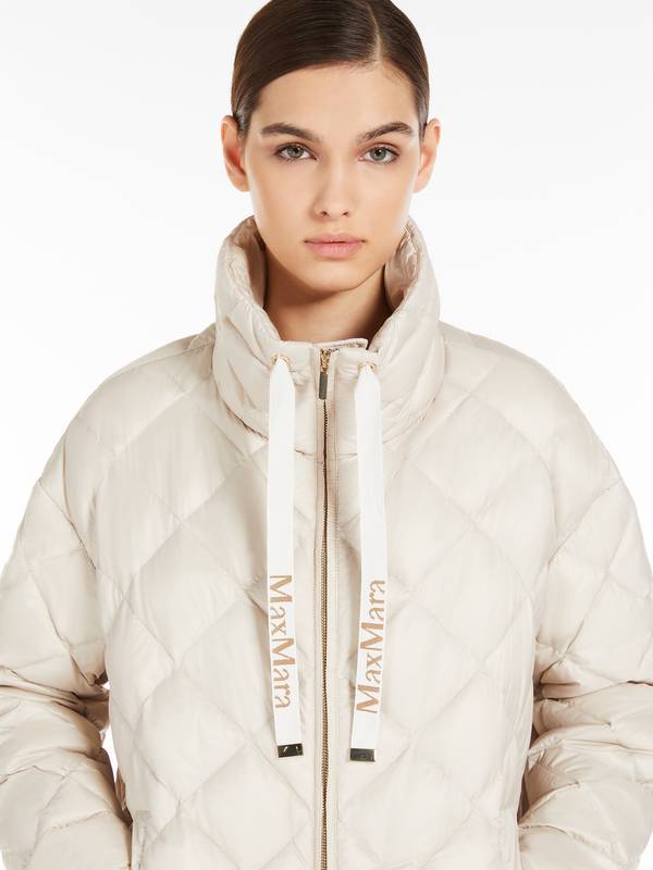 Max Mara Coats White 2519481034600081