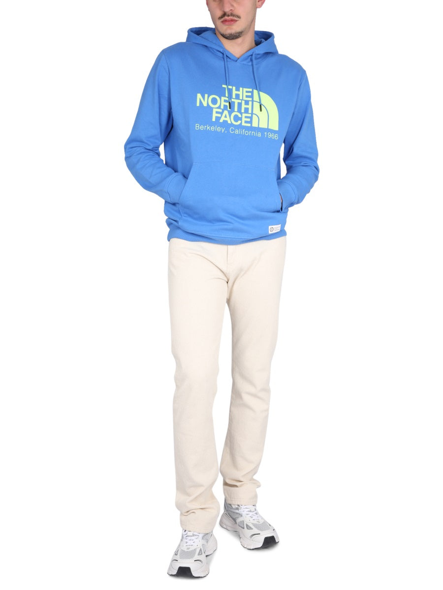 THE NORTH FACE SWEATSHIRT WITH LOGO EMBROIDERY NF0A55GFLV61