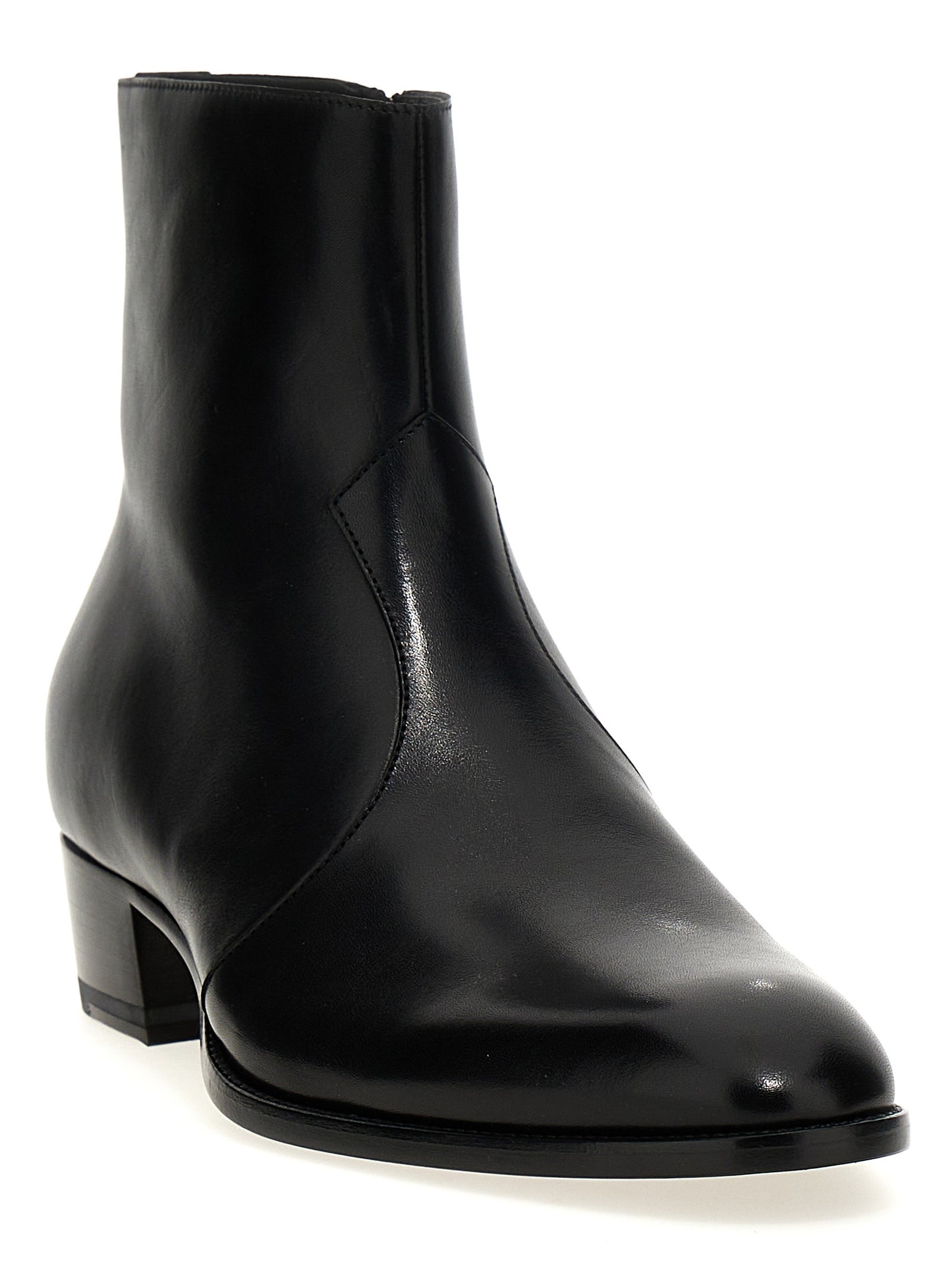 Saint Laurent 'WYATT' ANKLE BOOTS 6826271YL001000