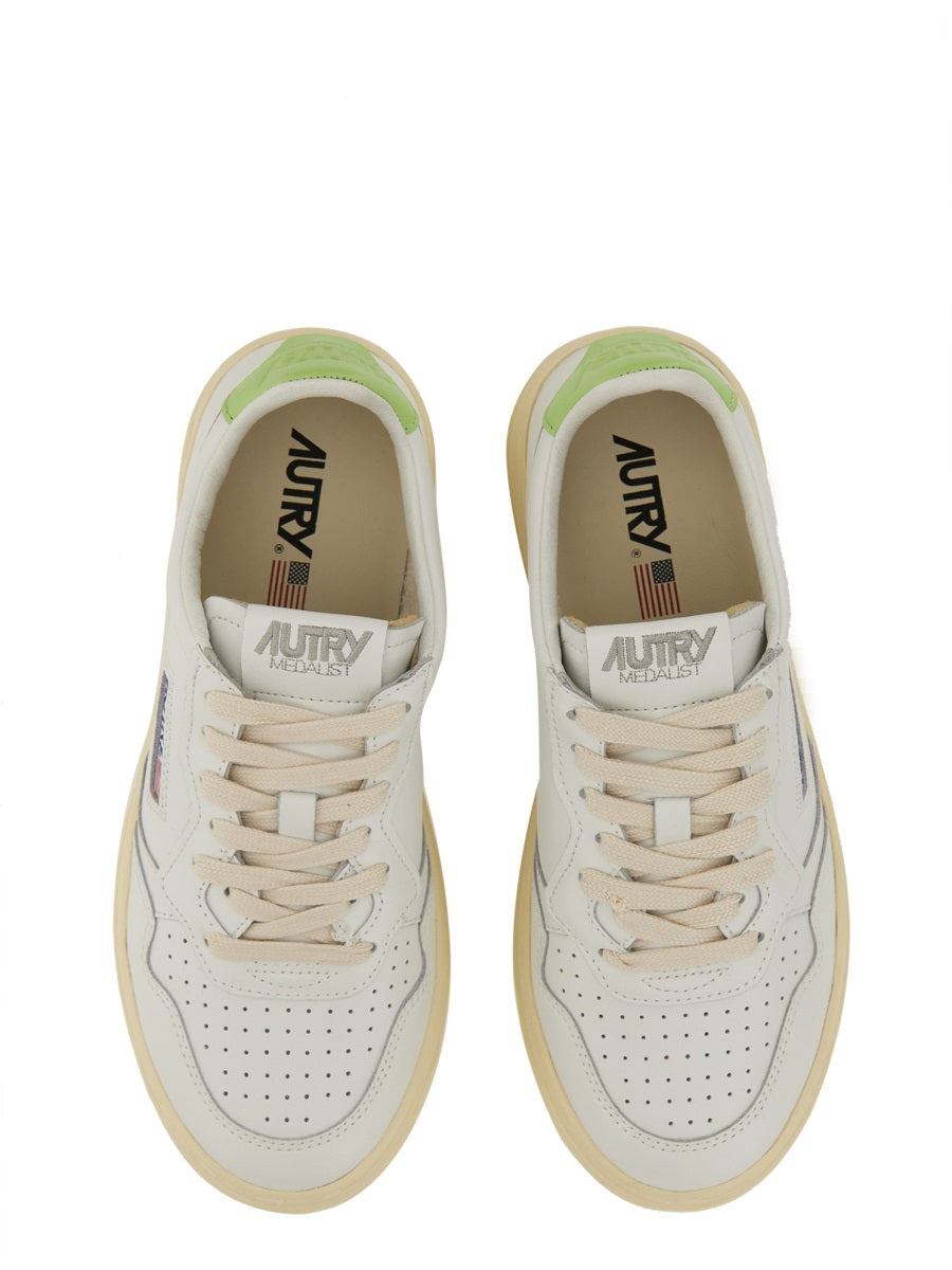 AUTRY MEDALIST LOW SNEAKER AULWLL60