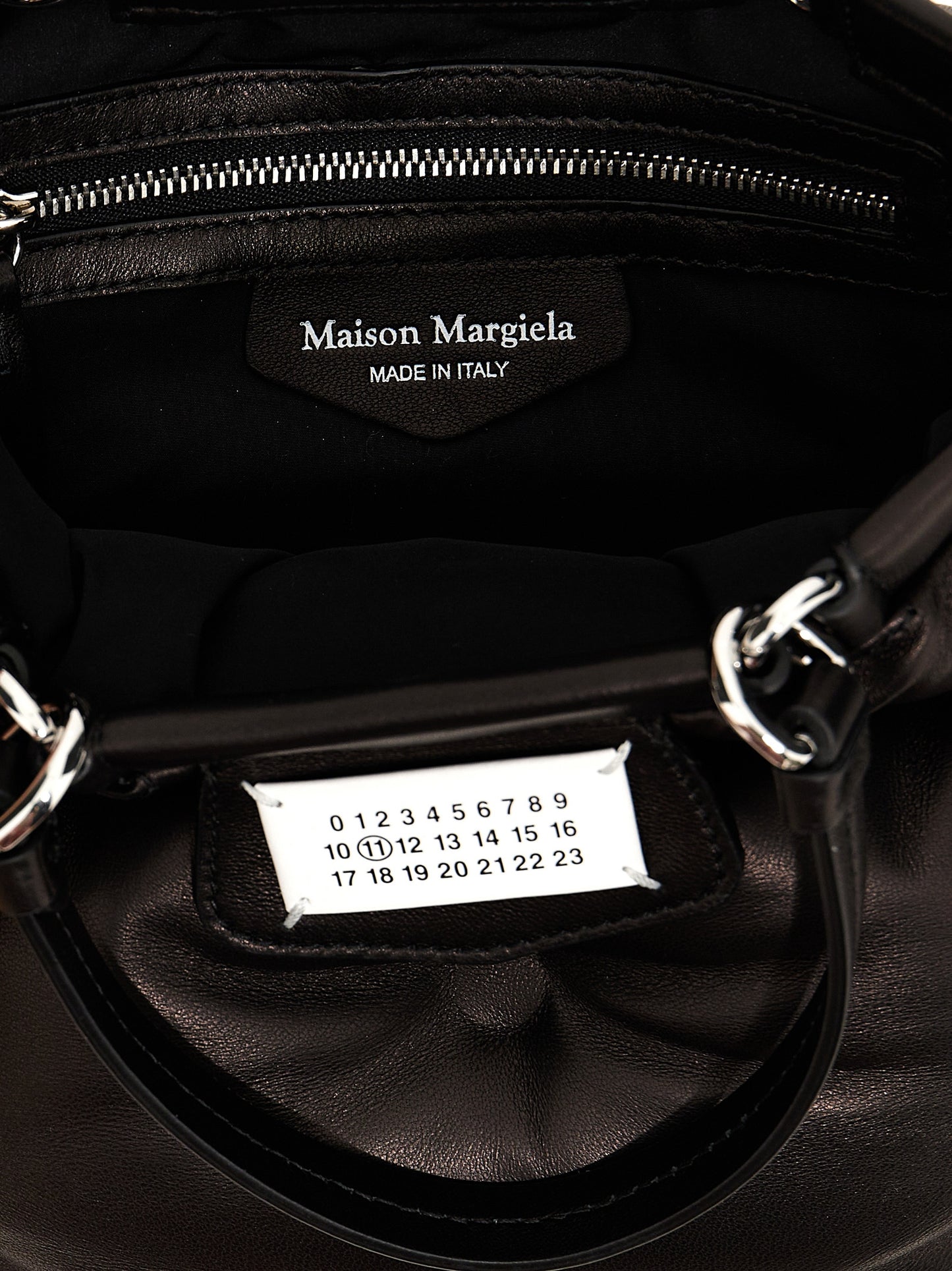 Maison Margiela Shoulder bags black S56WD0133P4300T8013