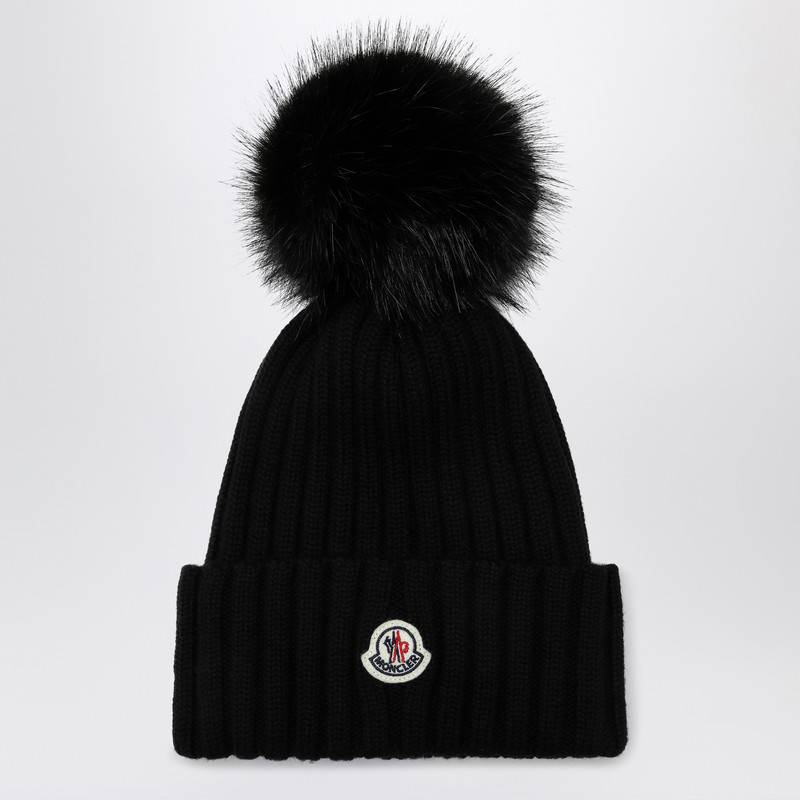 Moncler Black bonnet with pon pon 3B000-27M1131P_MONCL-999