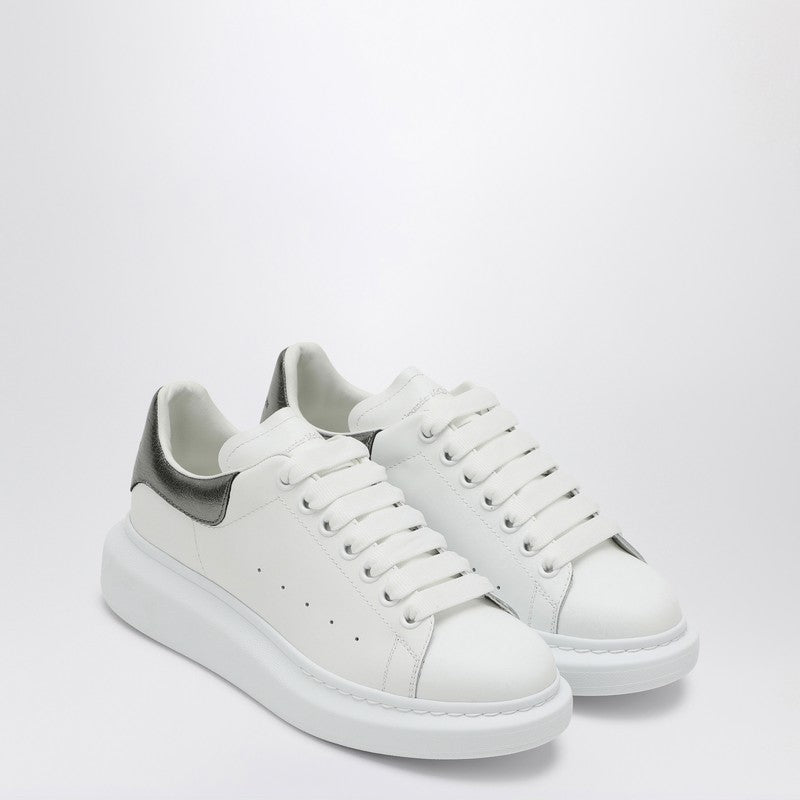 Alexander McQUEEN White and silver Oversized sneakers 553770WHFBUP_ALEXQ-9042