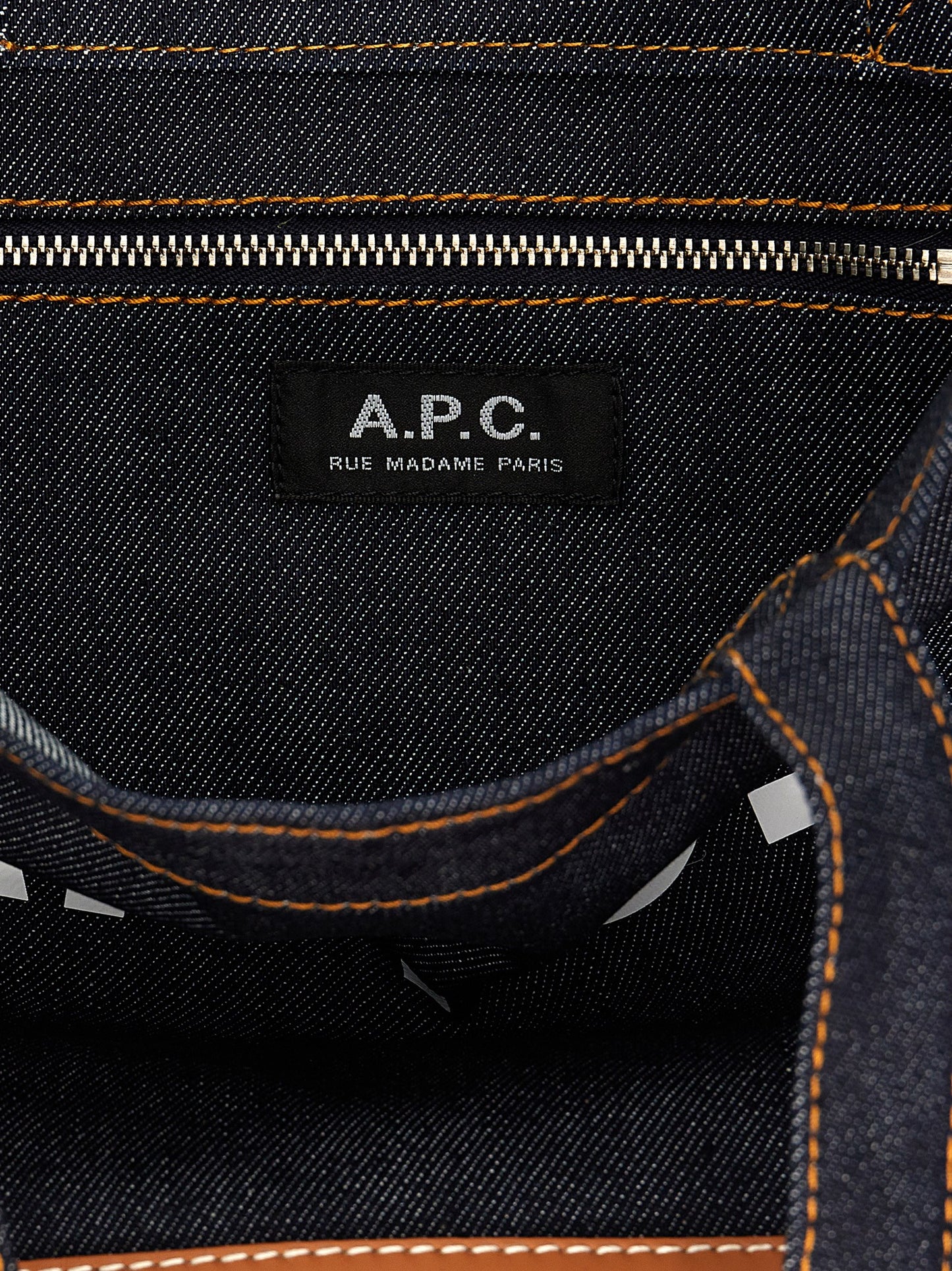 A.P.C. 'AXEL' SMALL SHOPPING BAG CODDPM61568CAF