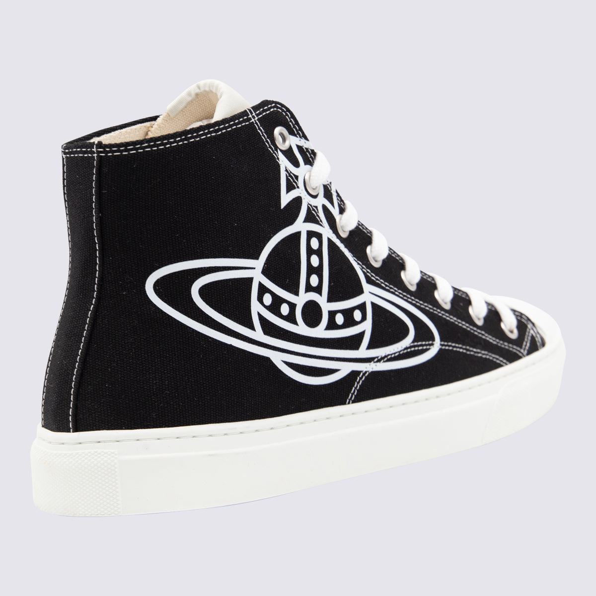 Vivienne Westwood Sneakers Black 75010001MW0116N401