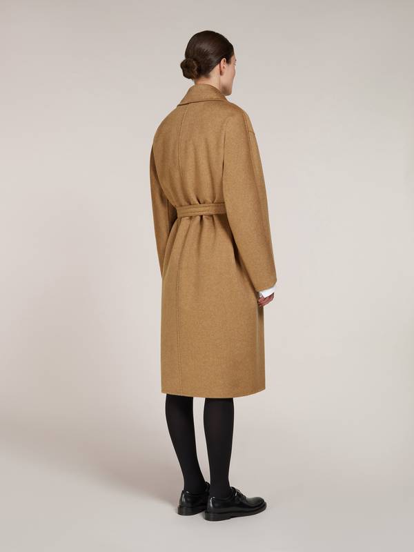 Max Mara Coats Beige 2421016135600009