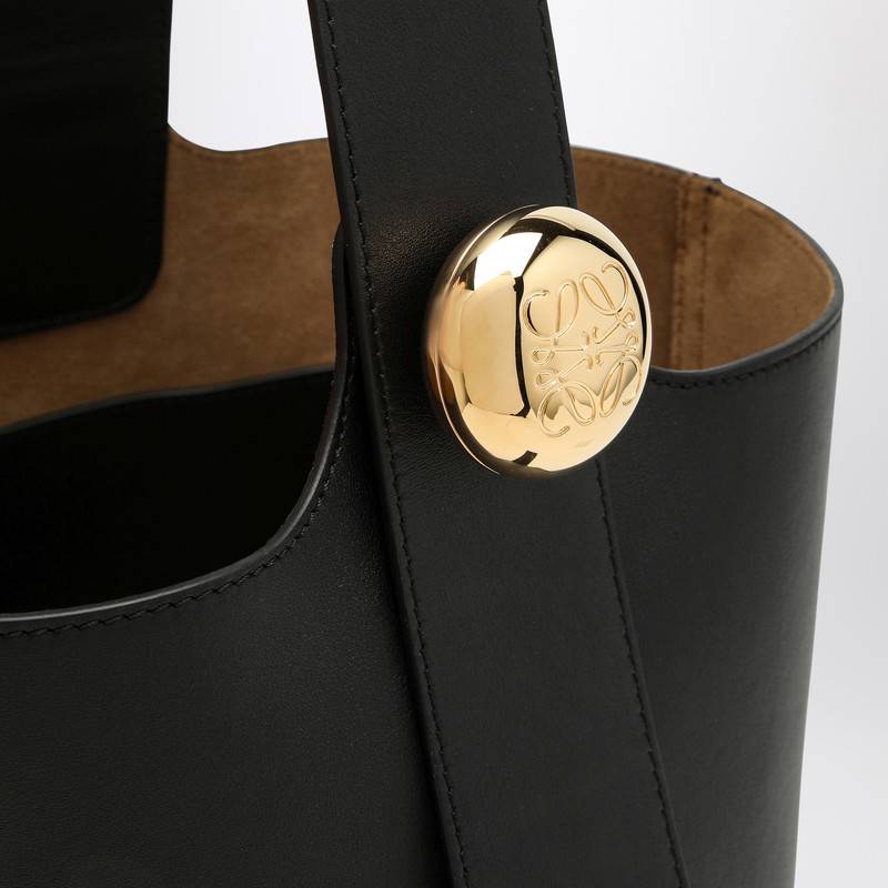 LOEWE Black calfskin Pebble Bucket medium bag AANBBBWX01LEQ_LOEW-1100