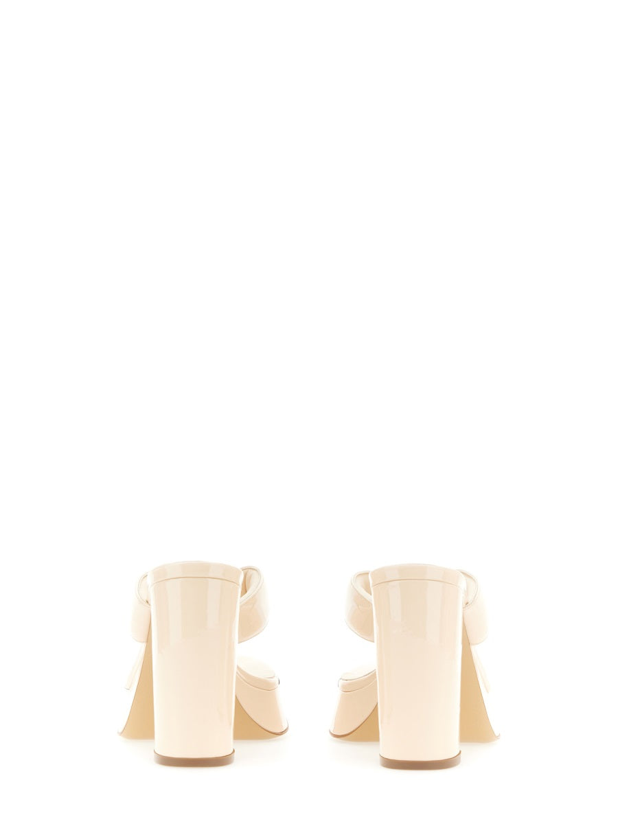 GIA BORGHINI PATENT SANDAL. GIA17P3000