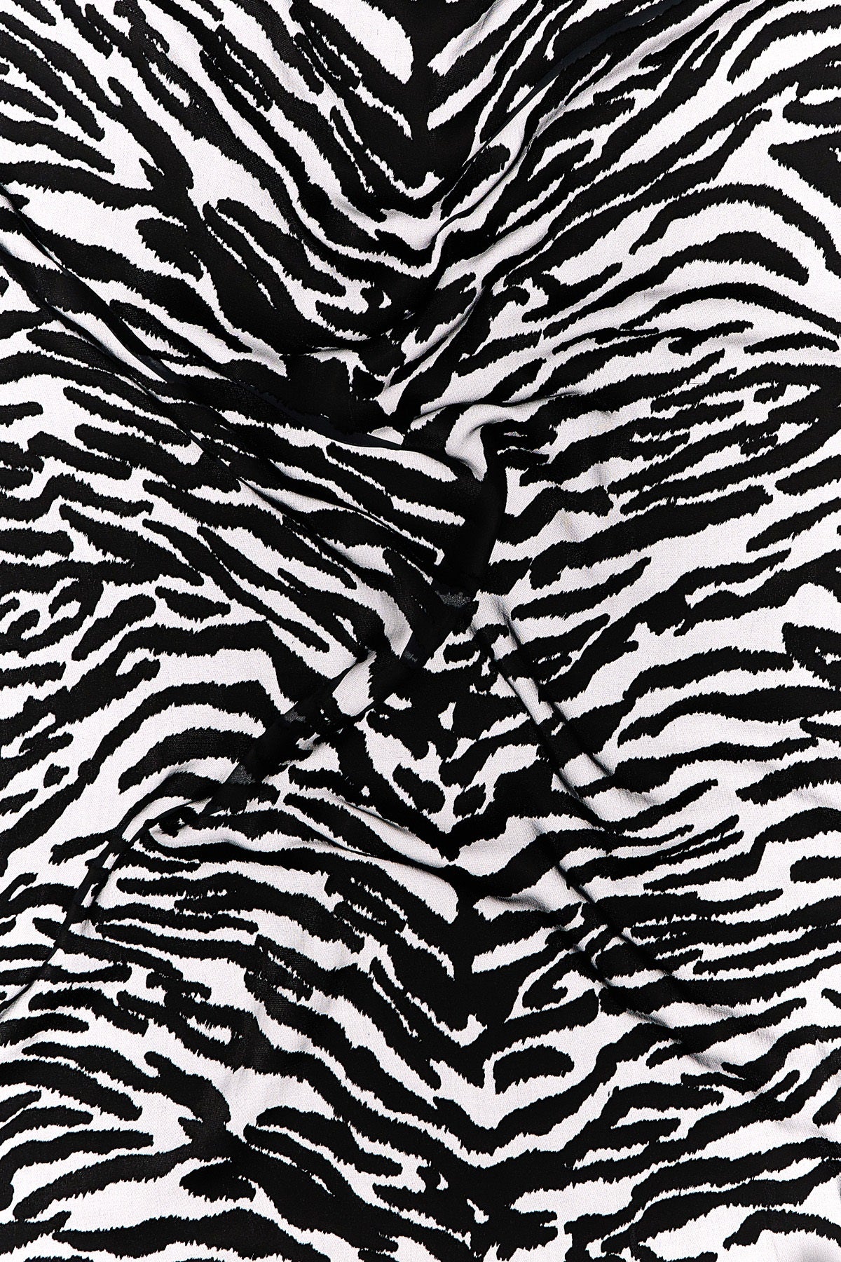 Saint Laurent ANIMAL PRINT SCARF 7508523YN631000