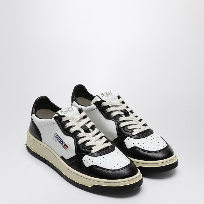 AUTRY Medalist sneakers in white/black leather AULMWB01P_AUTRY-WB01