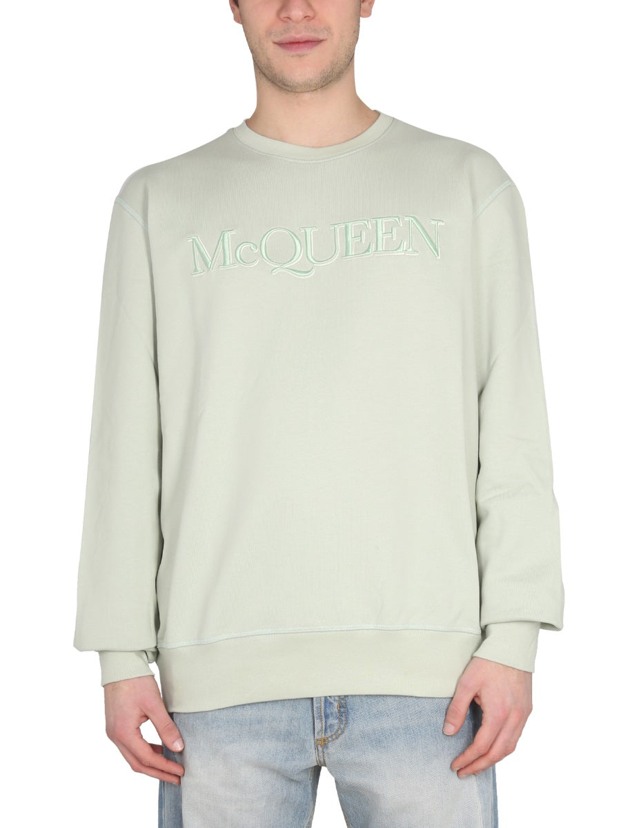 Alexander McQUEEN SWEATSHIRT WITH LOGO EMBROIDERY 688719QUX964920