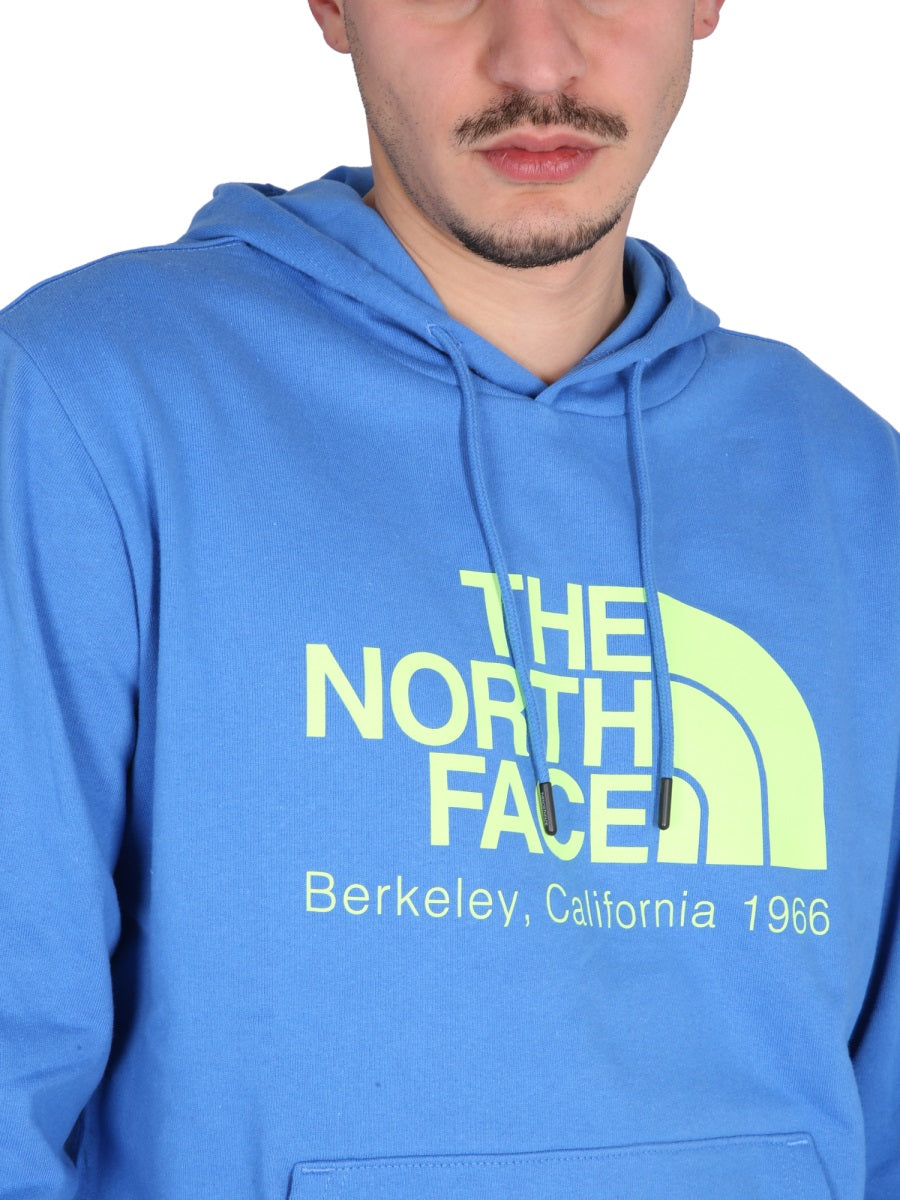 THE NORTH FACE SWEATSHIRT WITH LOGO EMBROIDERY NF0A55GFLV61