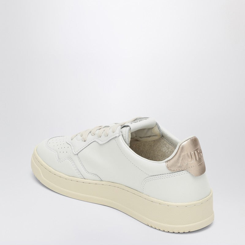 AUTRY Medalist white/gold leather trainer AULWLL06P_AUTRY-LL06