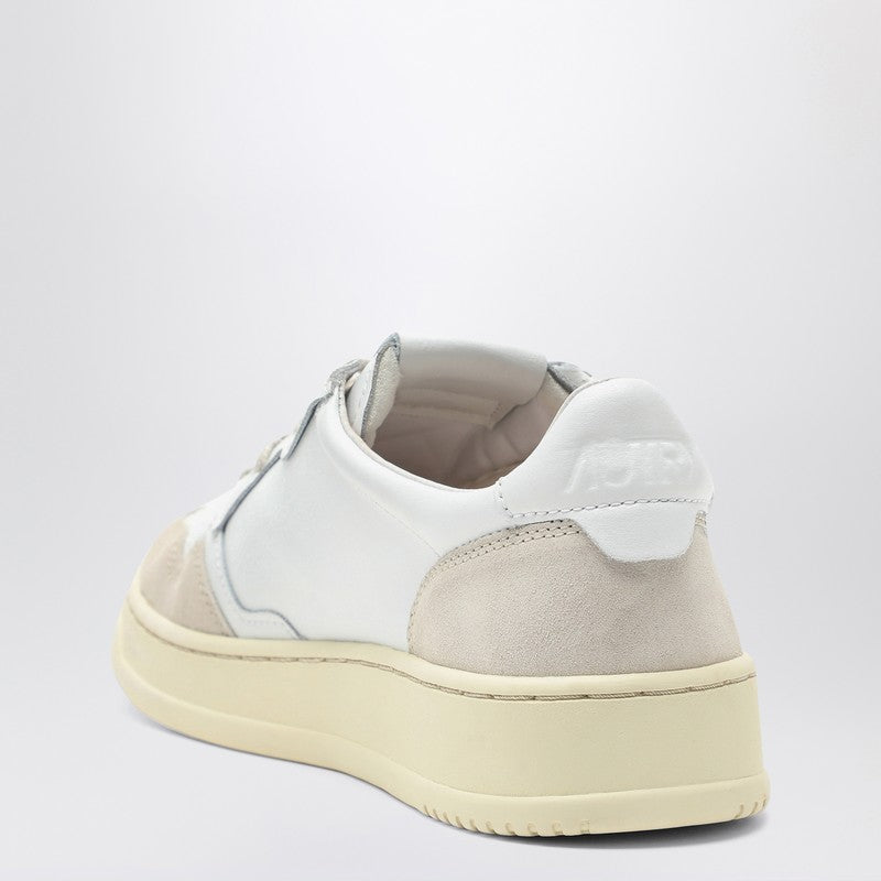 AUTRY White leather low-top sneakers AULMLS33P_AUTRY-LS33