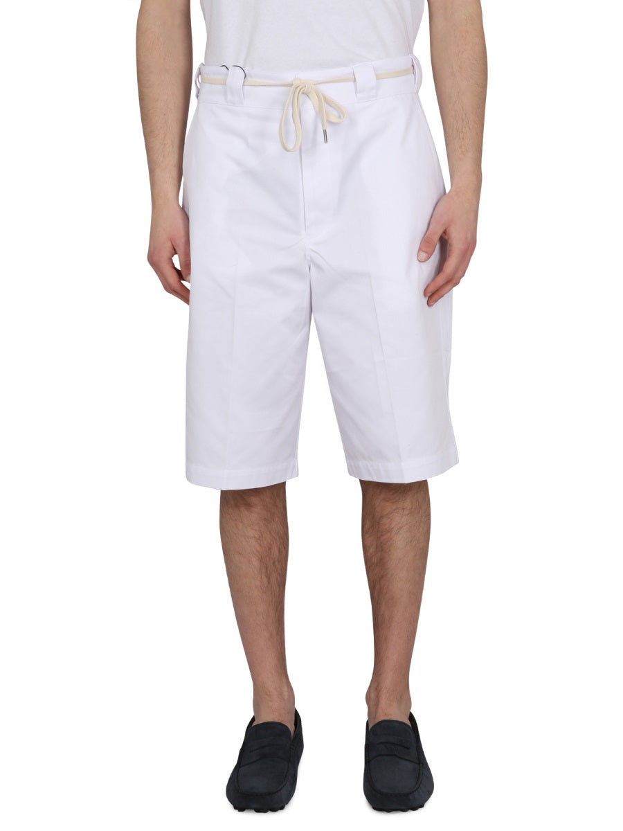 Drôle De Monsieur COTTON BLEND BERMUDA SHORTS BS102PL003WHITE