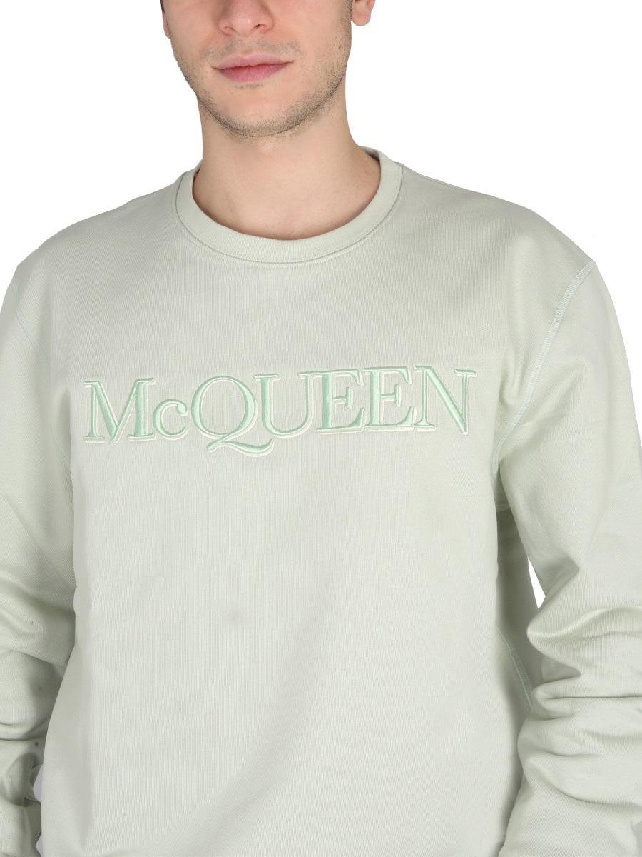 Alexander McQUEEN SWEATSHIRT WITH LOGO EMBROIDERY 688719QUX964920