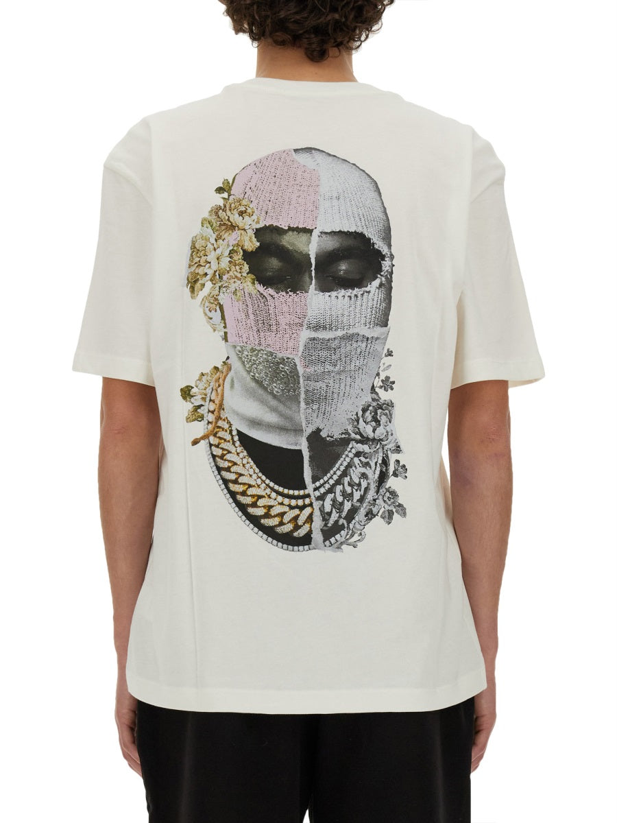 IH NOM UH NIT "NEWSPAPER MASK" T-SHIRT NCS24219081