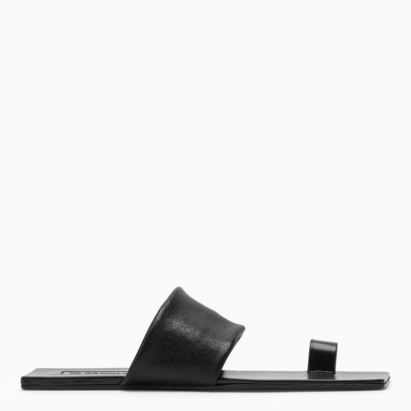 Jil Sander Black leather low sandal J15WP0123P6598O_JILSA-001