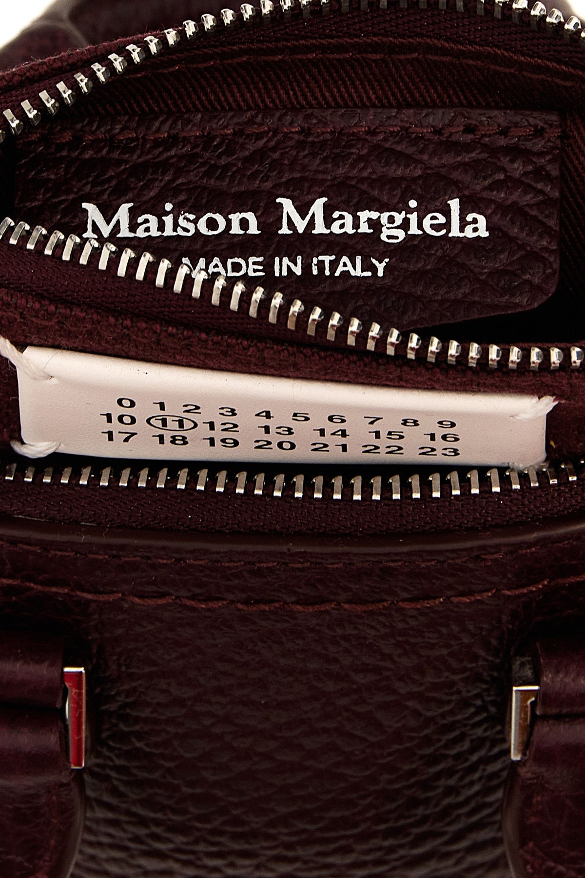 Maison Margiela '5AC CLASSIQUE BABY' SHOULDER BAG SB3WG0025P4455T5088