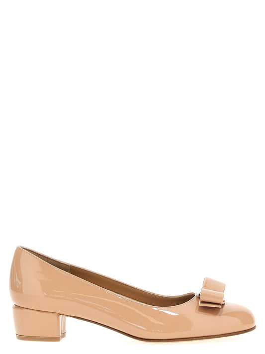 FERRAGAMO 'VARA' PUMPS 753641AMARETTI