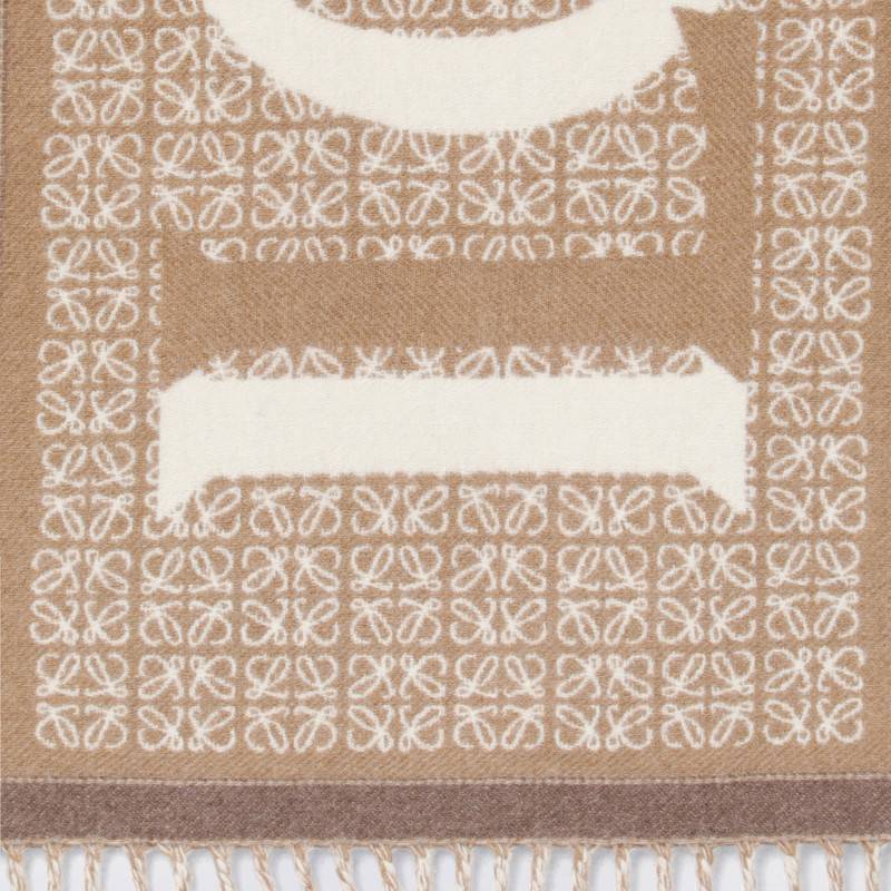 LOEWE Love LOEWE white and beige scarf F606257X51WOQ_LOEW-2112