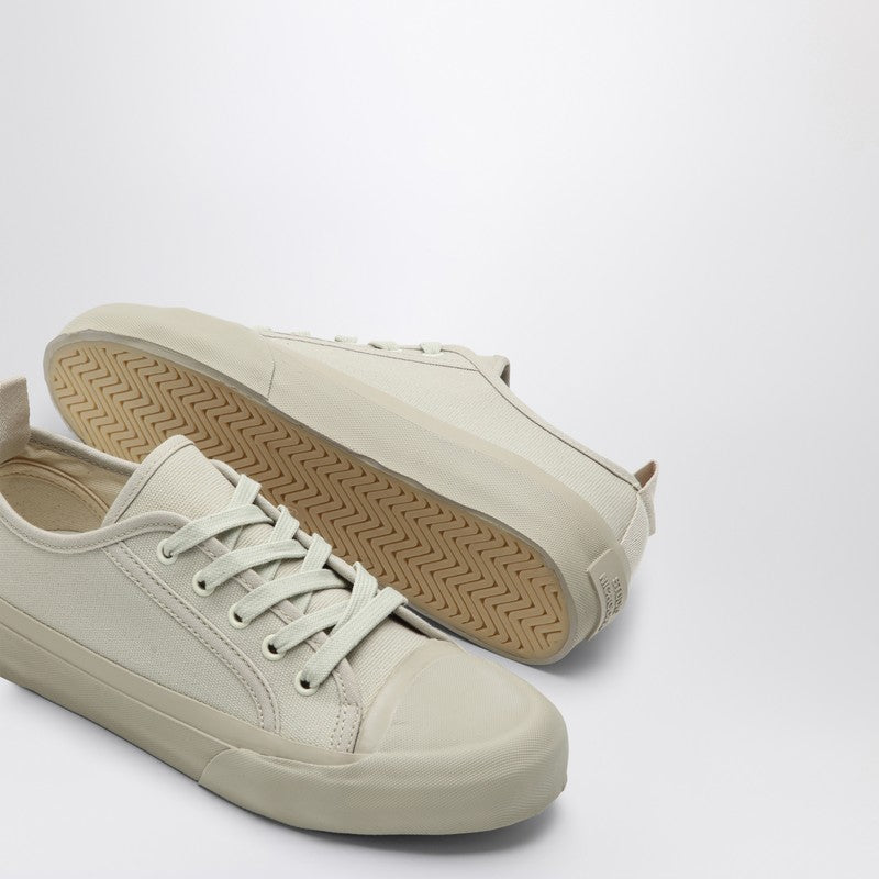 Studio Nicholson Byrd dove-coloured low sneaker BYRD739P_STUNI-DO