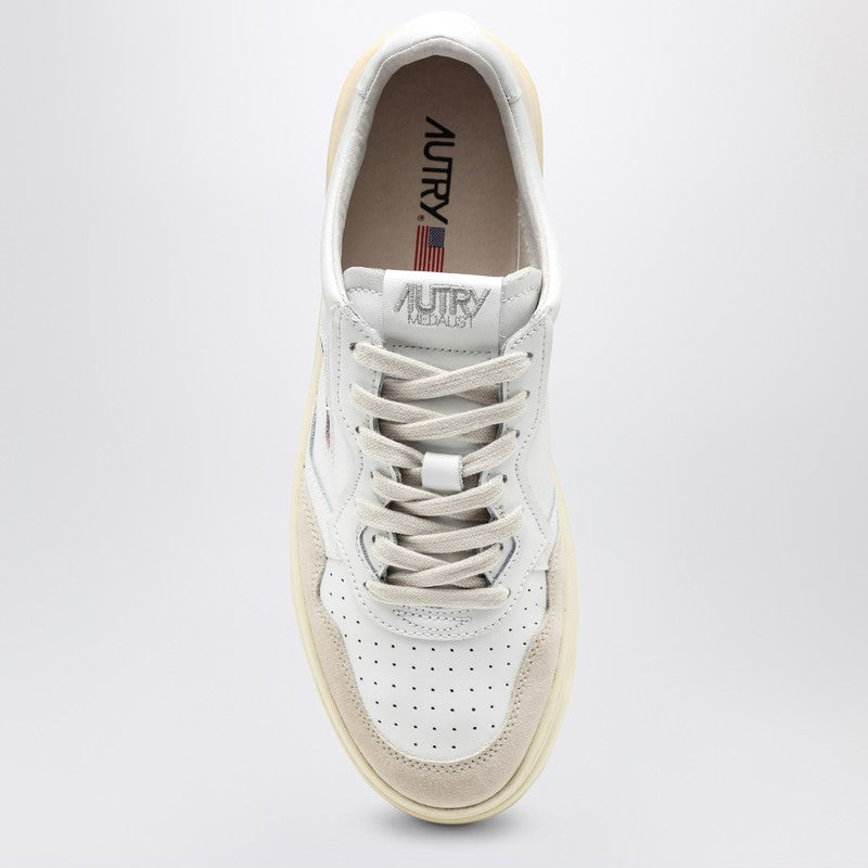 AUTRY White leather low-top sneakers AULMLS33P_AUTRY-LS33