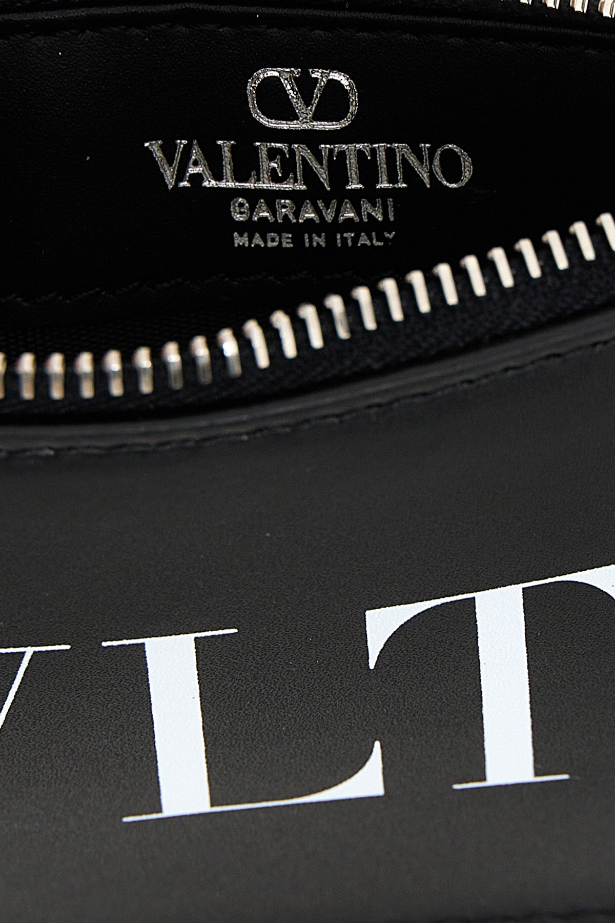 Valentino Garavani 'VLTN' CARD HOLDER 3Y2P0540LVN0NI